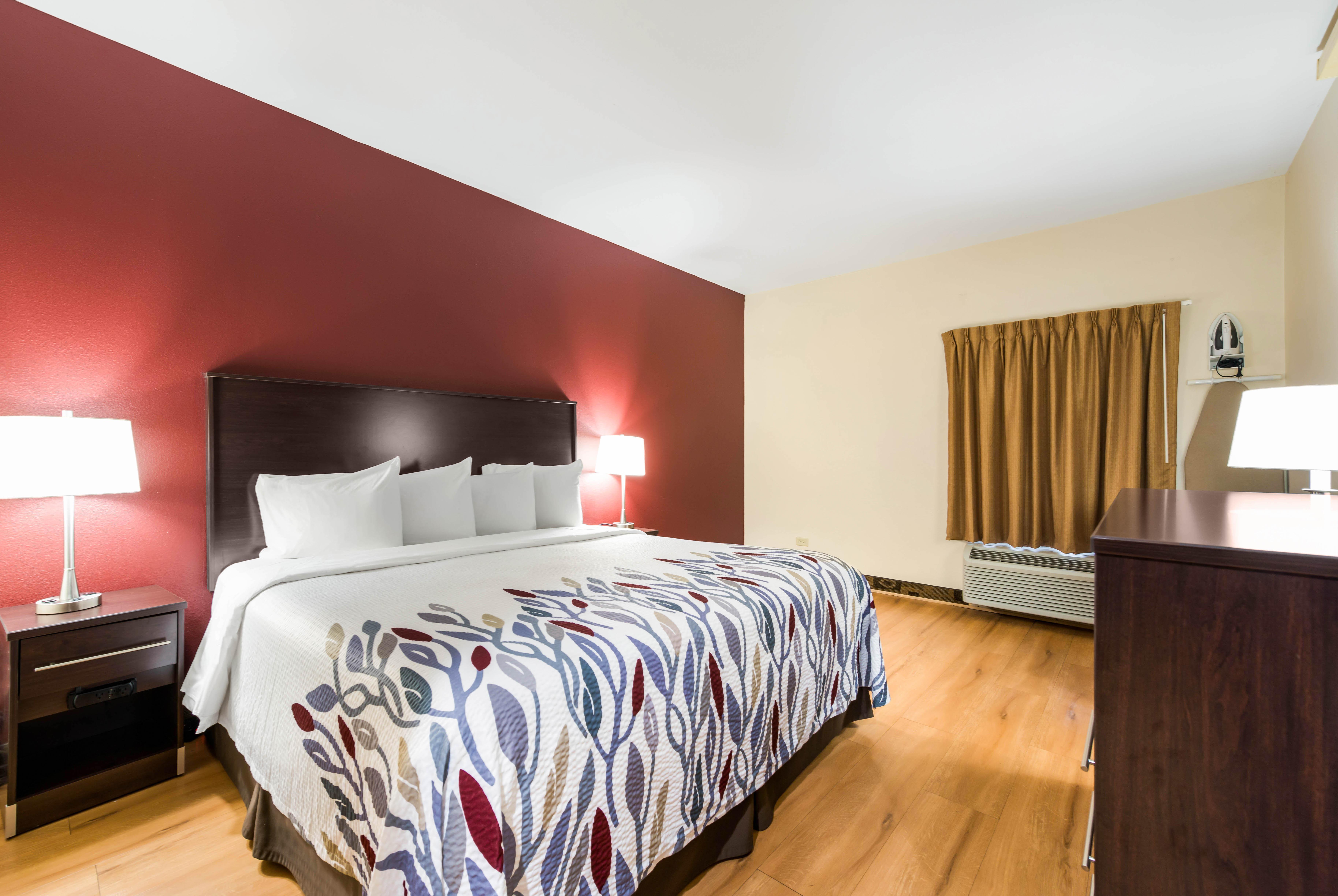 Red Roof Inn & Suites Monee Bagian luar foto