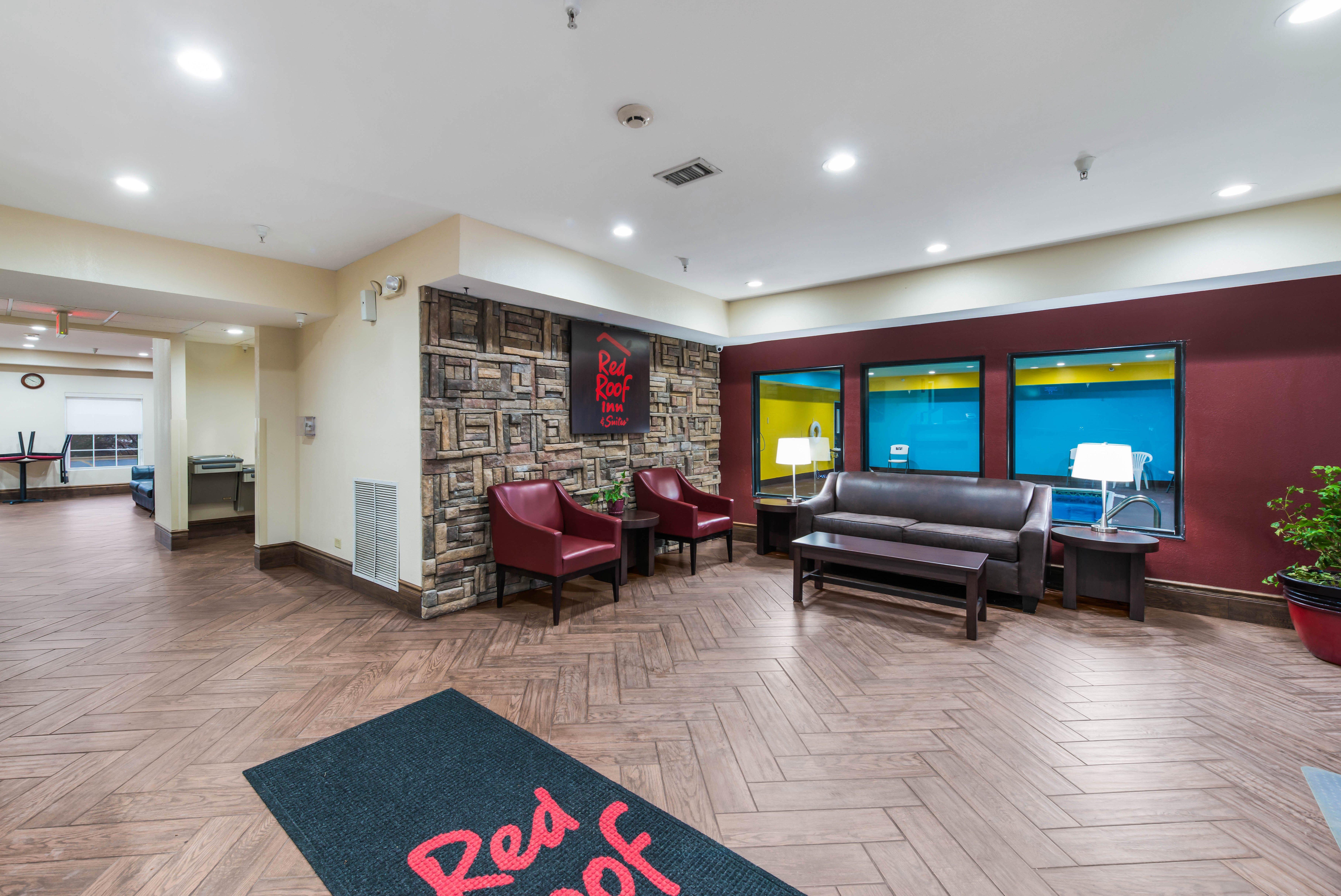 Red Roof Inn & Suites Monee Bagian luar foto