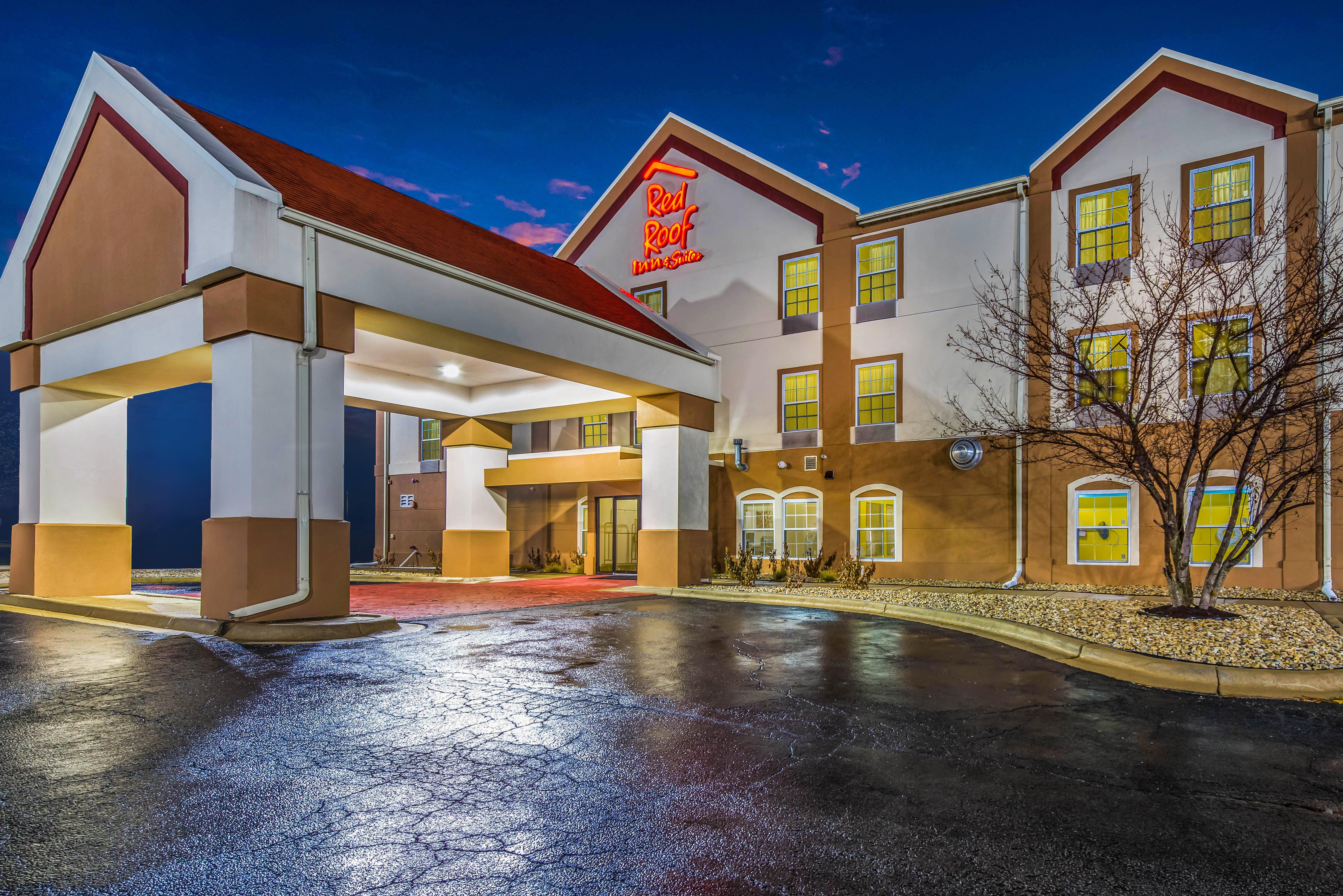 Red Roof Inn & Suites Monee Bagian luar foto