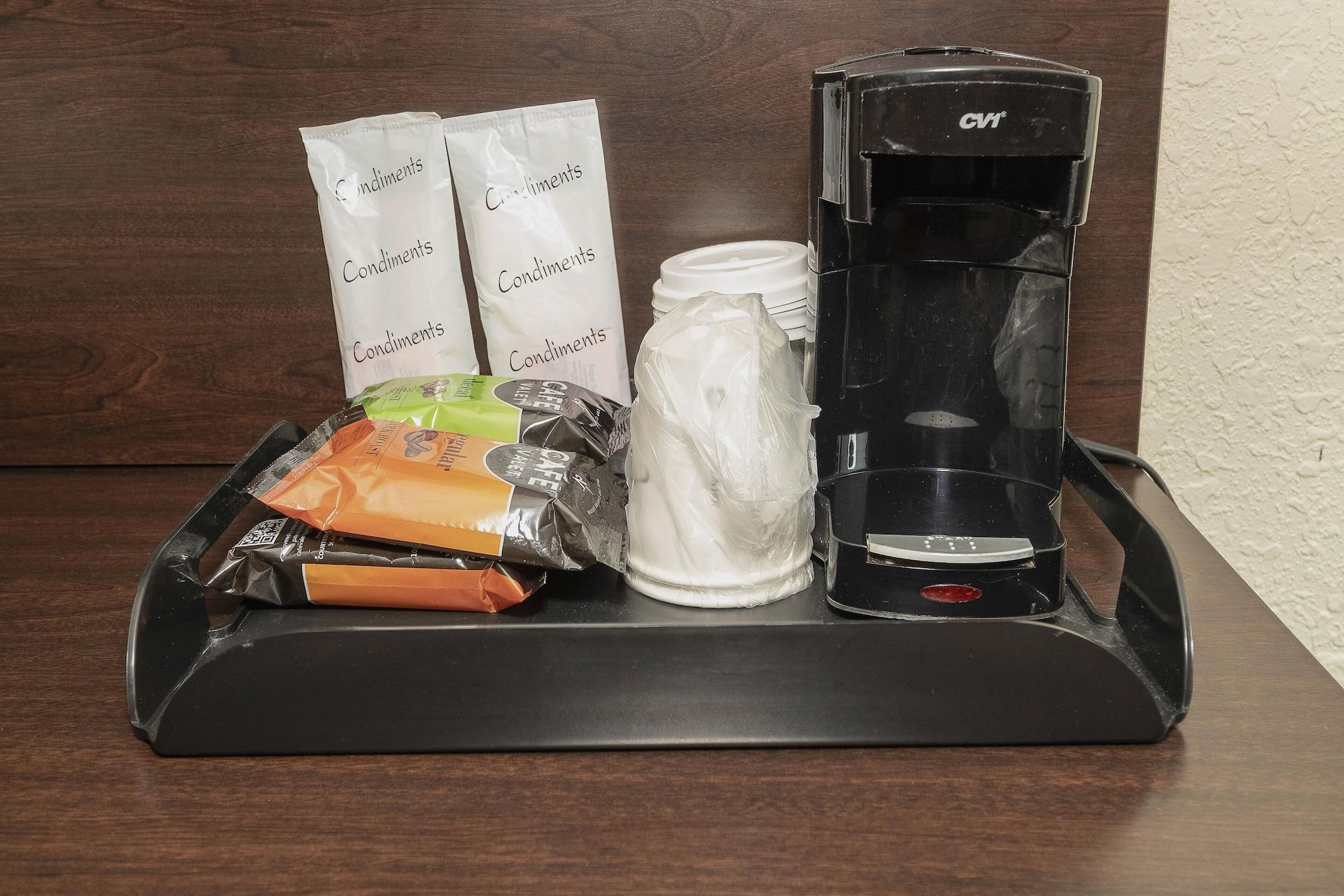 Red Roof Inn & Suites Monee Bagian luar foto