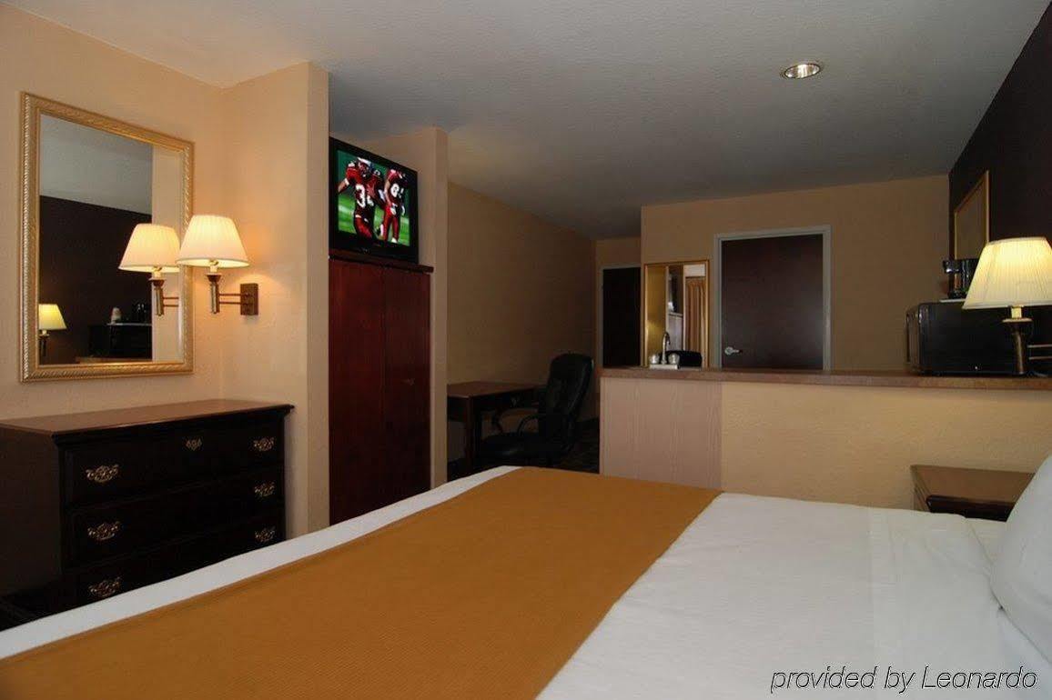 Red Roof Inn & Suites Monee Bagian luar foto